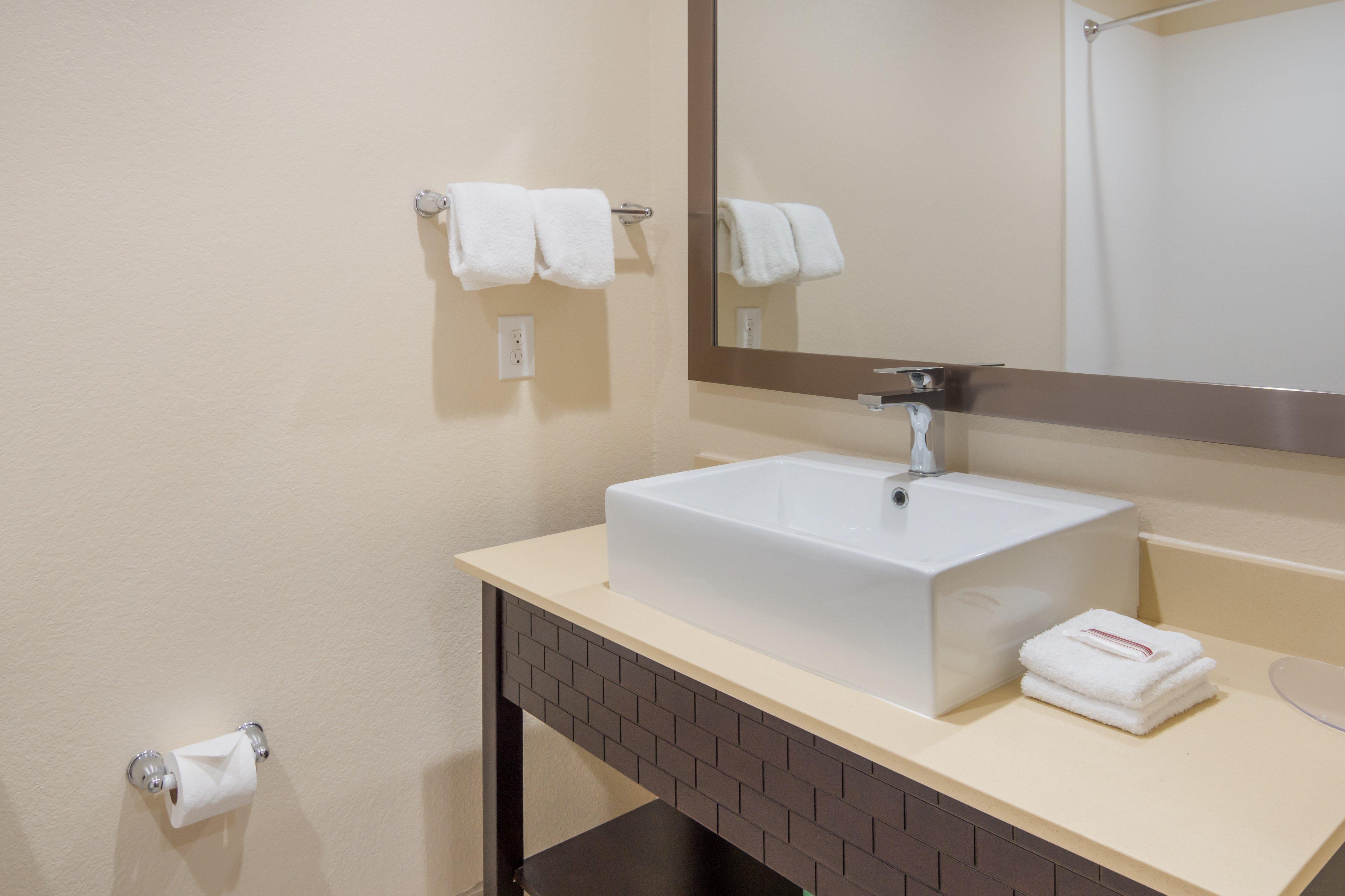 Red Roof Inn Plus+ Fort Worth - Burleson Exterior photo