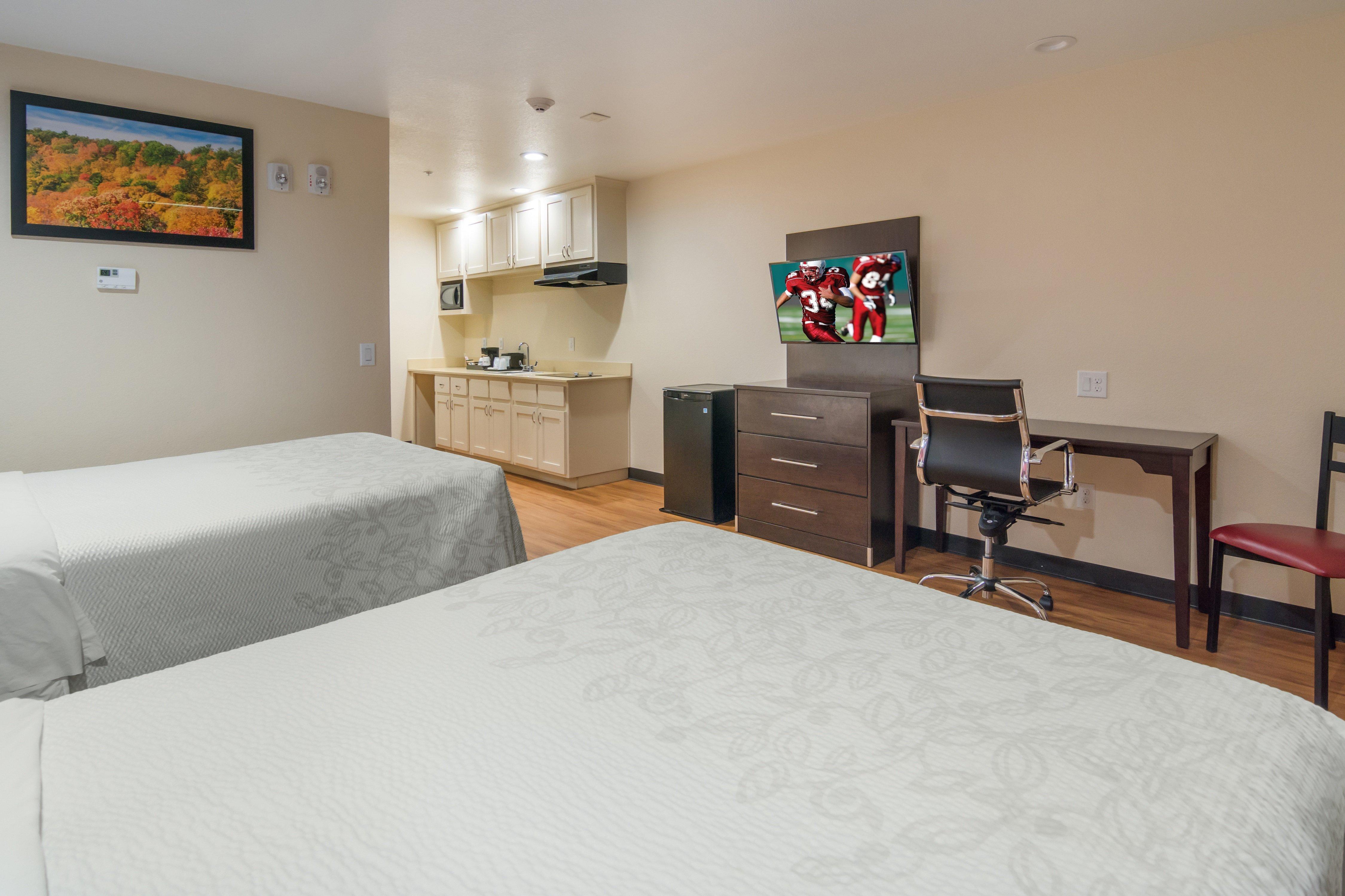 Red Roof Inn Plus+ Fort Worth - Burleson Exterior photo